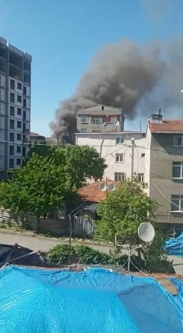 İşçilerinin kaldığı konteynerlerde yangın - Resim: 12